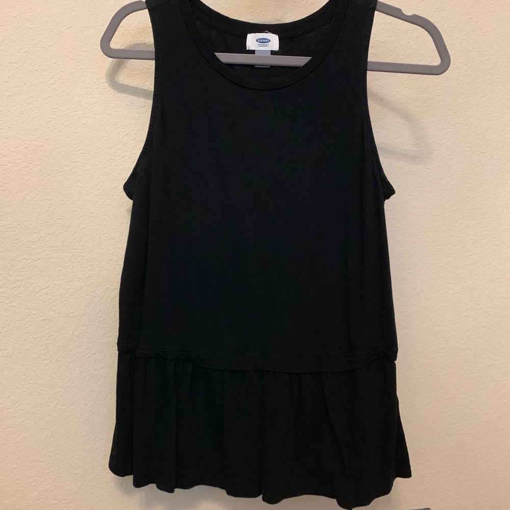 Old navy Ruffle bottom top